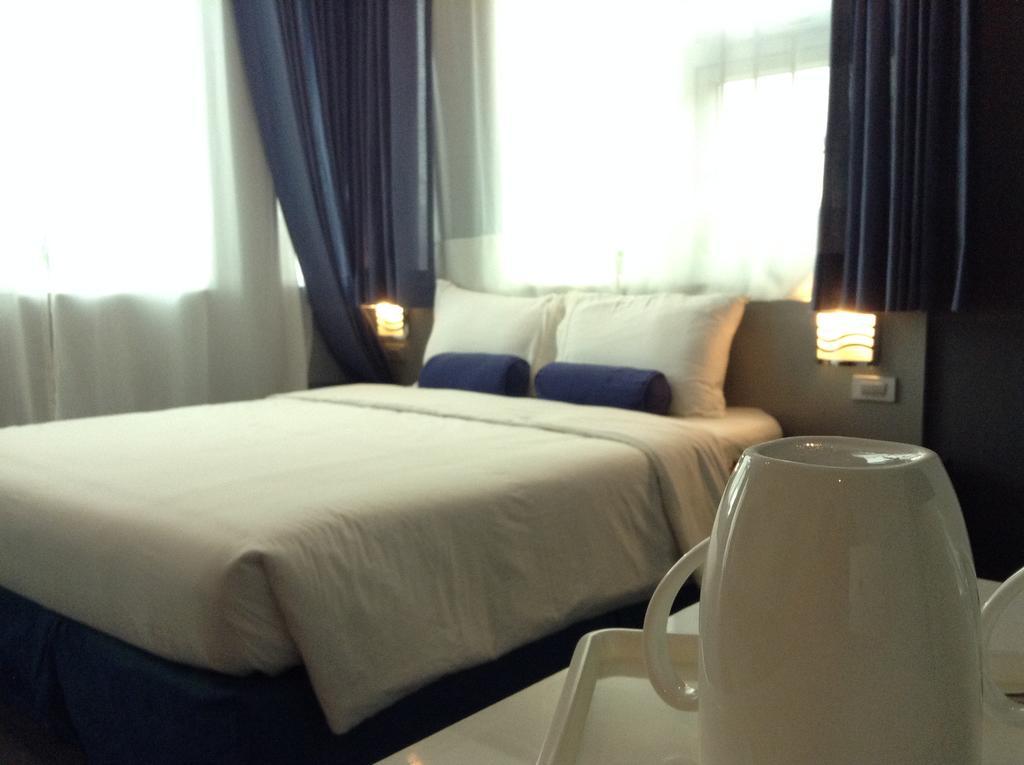Li Nakpil Otel Manila Dış mekan fotoğraf