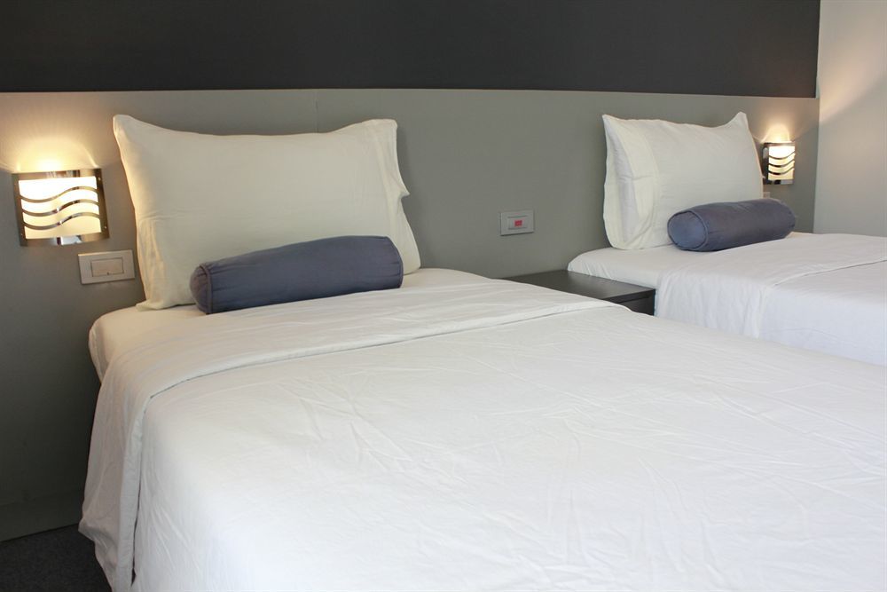 Li Nakpil Otel Manila Dış mekan fotoğraf