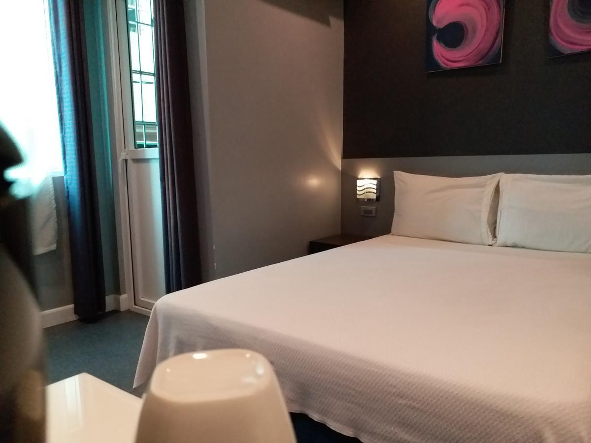 Li Nakpil Otel Manila Dış mekan fotoğraf